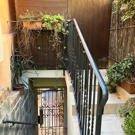 House Near Park And Sea Genua