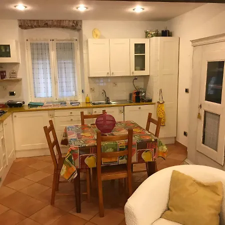 House Near Park And Sea アパート ジェノヴァ